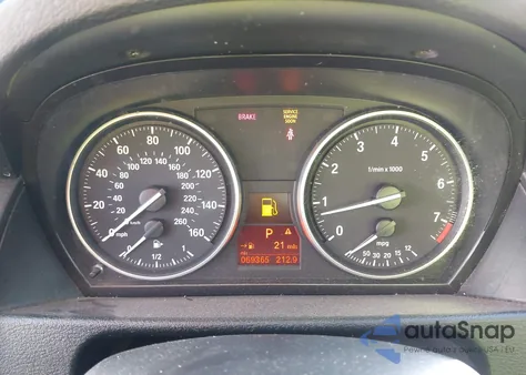 2015 BMW X1 xDrive28I z USA, uszkodzony, nr VIN WBAVL1C58FVY40188